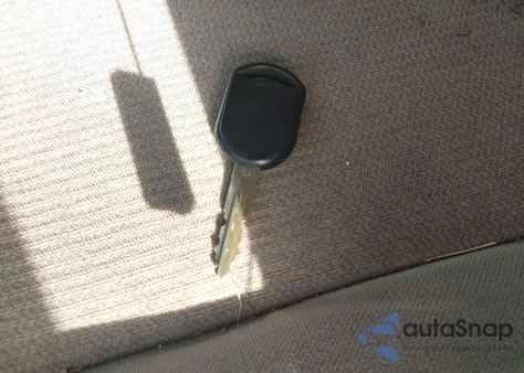 2000 Ford Taurus Ses z USA, uszkodzony, nr VIN 1FAFP55U9YA136718